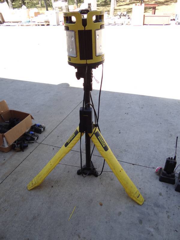 lot 5731 image: Stanley Fatmax LED Light wCharger