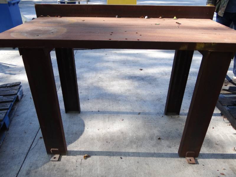 lot 5556 image: 60X30 Steel Welding Table