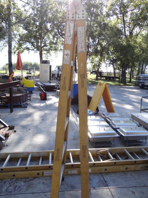 lot 5559 image: Bauer 6FT Ladder