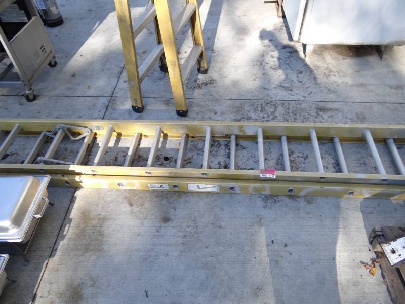 lot 5558 image: 24 Extension Ladder