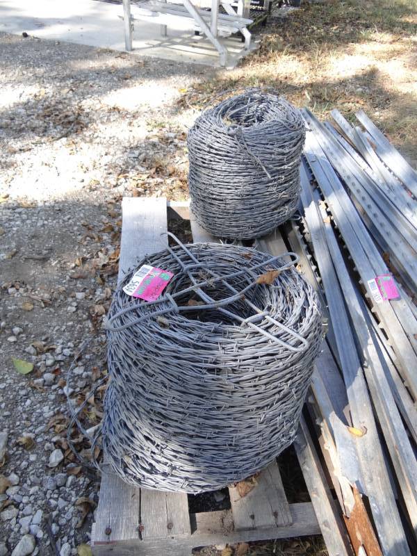 lot 5633 image: 2 Rolls of Barbwire