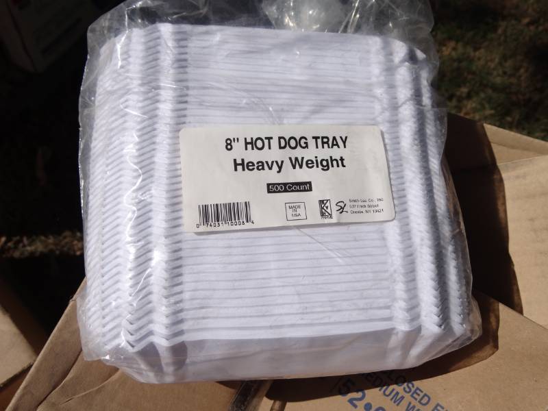 lot 5670 image: 3 Cases of 8 Hot Dog Tray