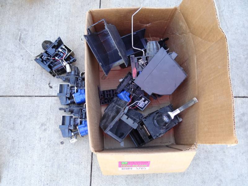 lot 5705 image: Lot of (6) Cornelius Adjustable Flow Rate Valves