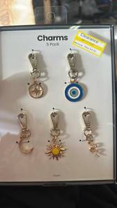 lot 10078 image: Celestial Charm Keychain Set - Retail $15