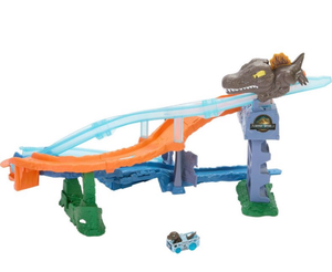 lot 10080 image: Jurassic World Hot Wheels Crash Track Set - Retail $22
