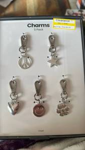 lot 10149 image: Silver Metal Charm Set - 5 Pack - Retail $15