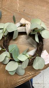 lot 14755 image: 12-inch Eucalyptus Leaf Grapevine Wreath - Retail $15