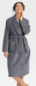 lot 14808 image: Gray Cotton Waffle Bathrobe - Retail $25