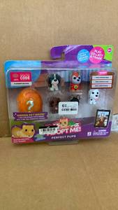 lot 14829 image: Adopt Me Perfect Pups Mini Figure 6-Pack with Mystery Pet - Retail $15