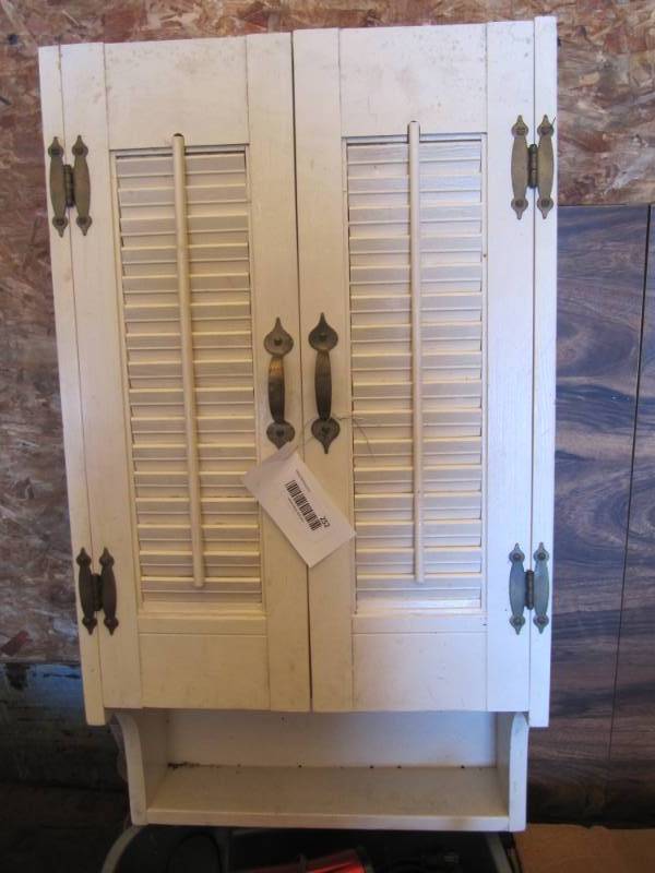 lot 252 image: White wood wall shelf with doors