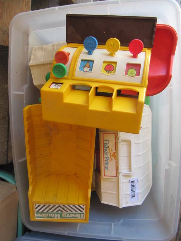 lot 266 image: Collectible Fisher Price Toys  2 barns and cash register