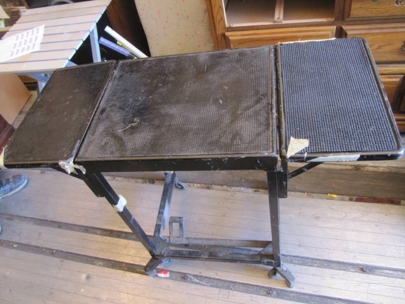lot 285 image: vintage metal desk with fold down leafs