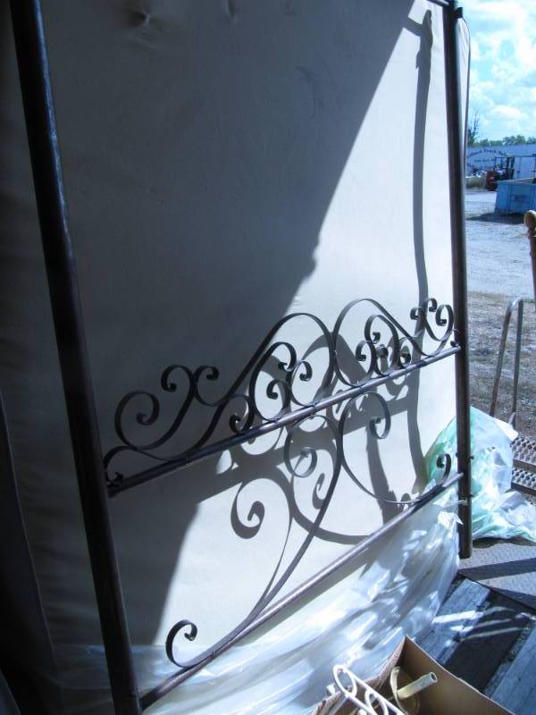 lot 321 image: Fullsize metal headboard