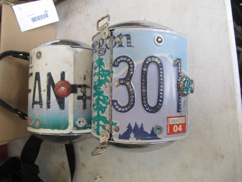 lot 332 image: 2 Purses made from license plates and hubcaps