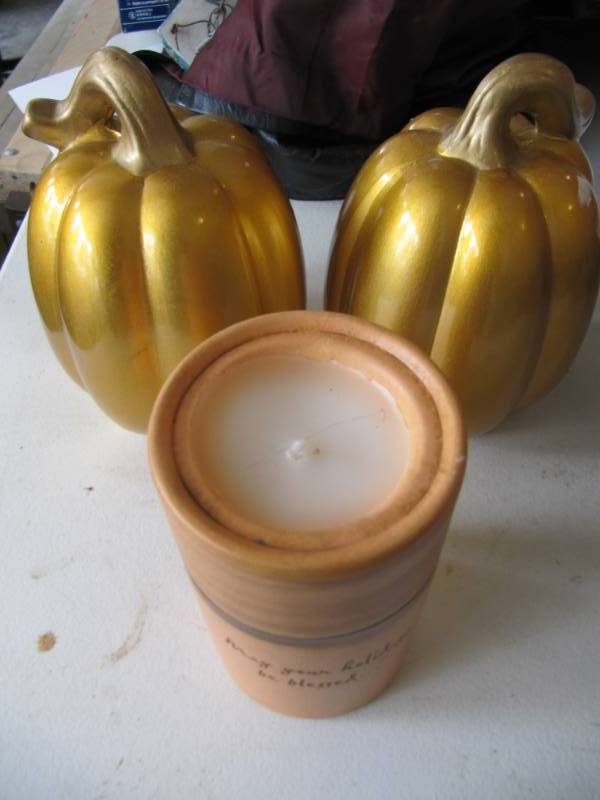 lot 335 image: 2 Ceramic pumpkins aboout 6 tall and candle about 6 tall