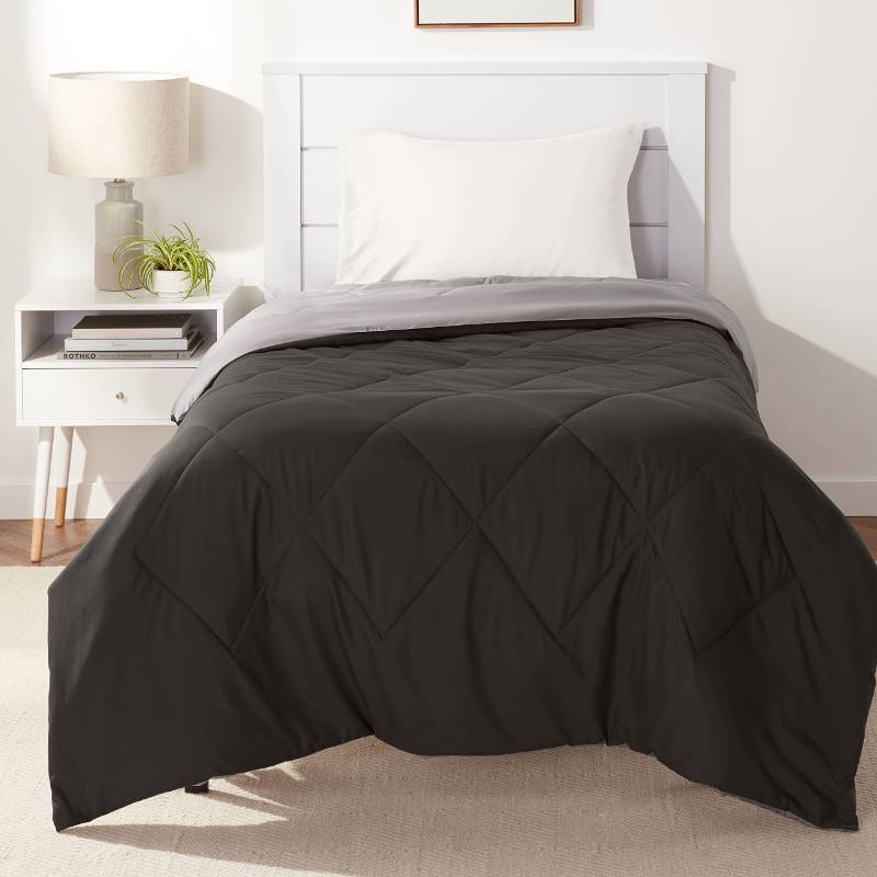 lot 5140 image: Amazon Basics Comforter Blanket TwinTwin XL, Reversible Lightweight Microfiber All Season Blanket, BlackGrey