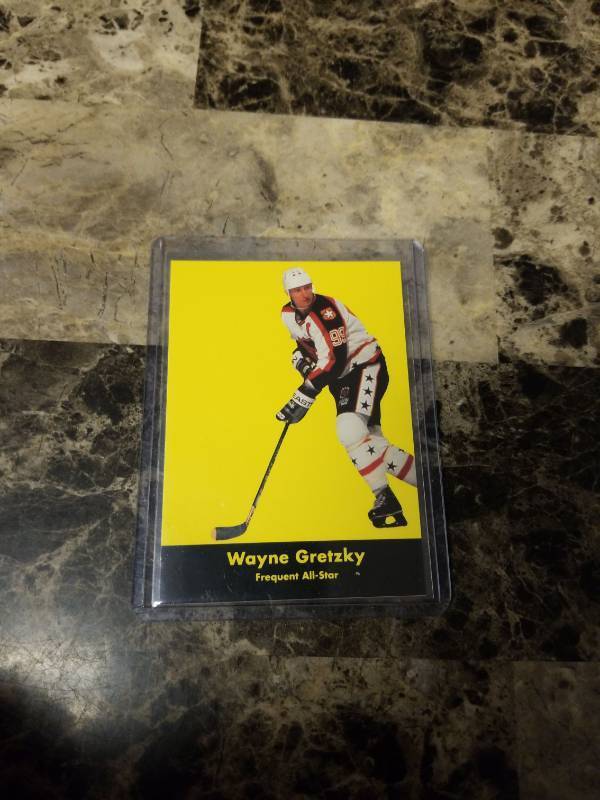 lot 661 image: 1991 Pro Set NHL Wayne Gretzky Hockey Card