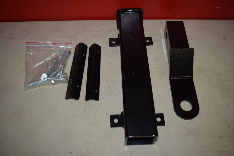 lot 30 image: Trailer Hitch
