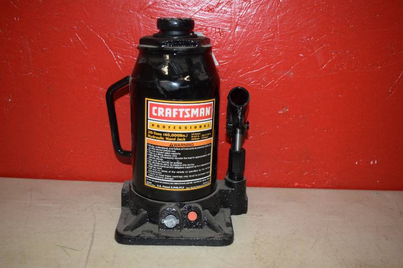 lot 44 image: Craftsman 20 Ton Hydraulic Jack
