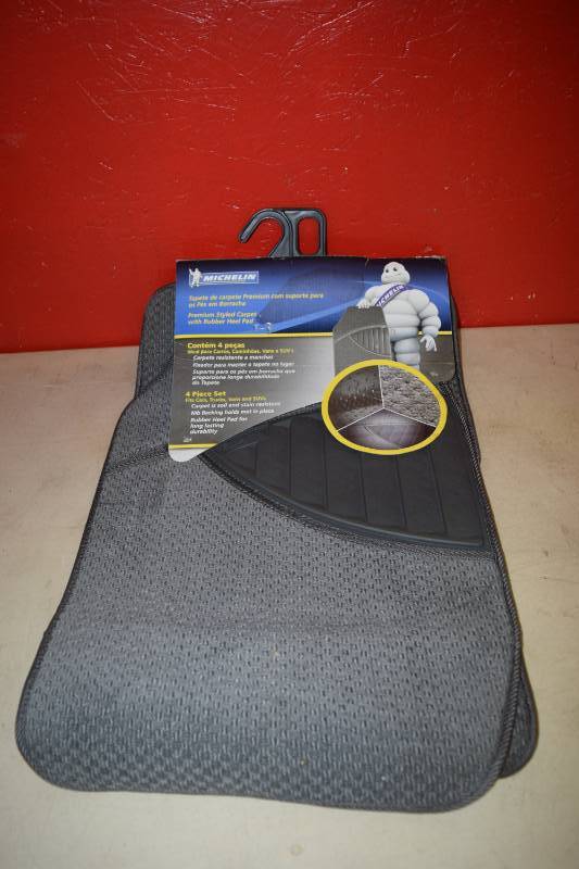 lot 61 image: Michelin 4 Piece Floor Mats