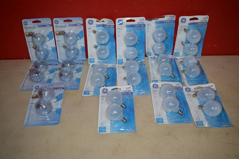 lot 87 image: 16 Packages of 2 Reveal Light Bulbs