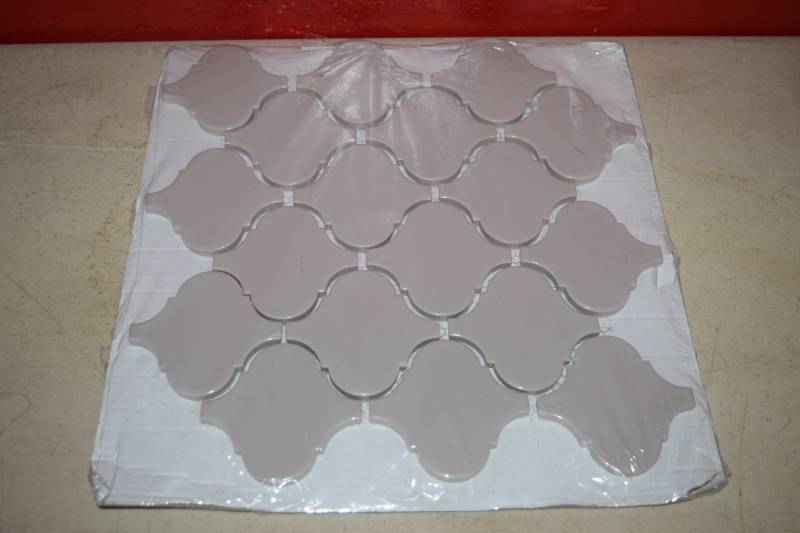 lot 117 image: 9 Pieces Mosaic Tile
