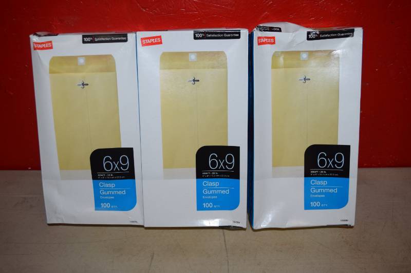 lot 99 image: 300 Clasp Gummed Envelopes