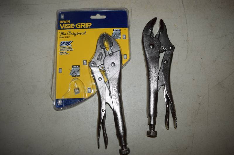 lot 153 image: 2 Irwin Vise-Grip