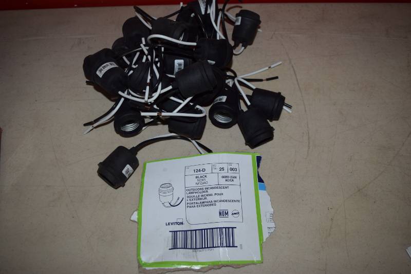 lot 193 image: 25 Leviton Outdoor Incadescent Lampholders