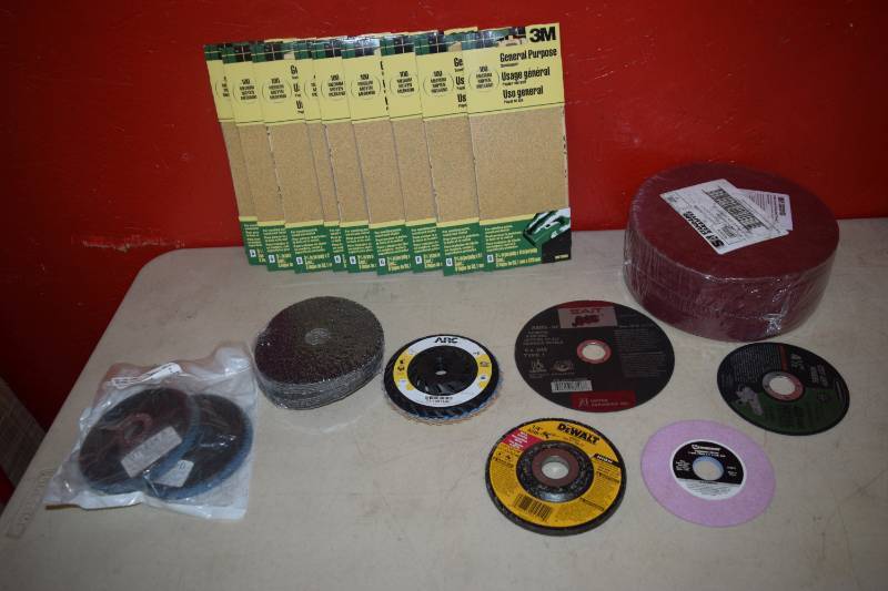 lot 200 image: Cutting Wheels Grinding Wheels Sandpaper