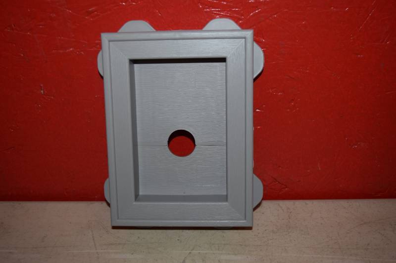 lot 219 image: 10 Pack Builders Edge Wrap Around Mini Block