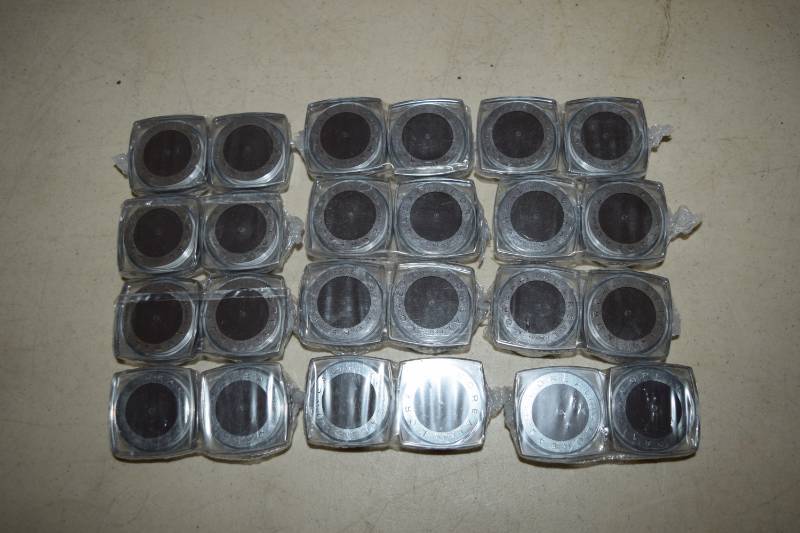 lot 242 image: 24 Loreal Infallible Eye Shadows