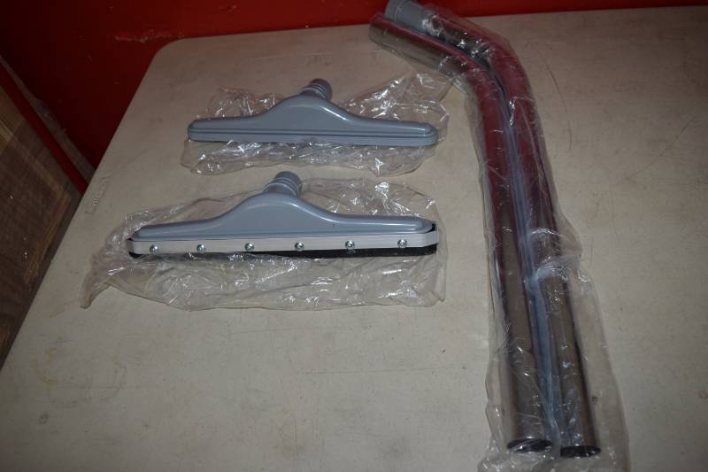 lot 245 image: Castex WetDry Vacuum Attachment Kit