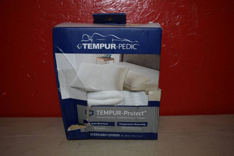lot 294 image: Tempur-Pedic Tempur Protect StandardQueen Pillow Cover