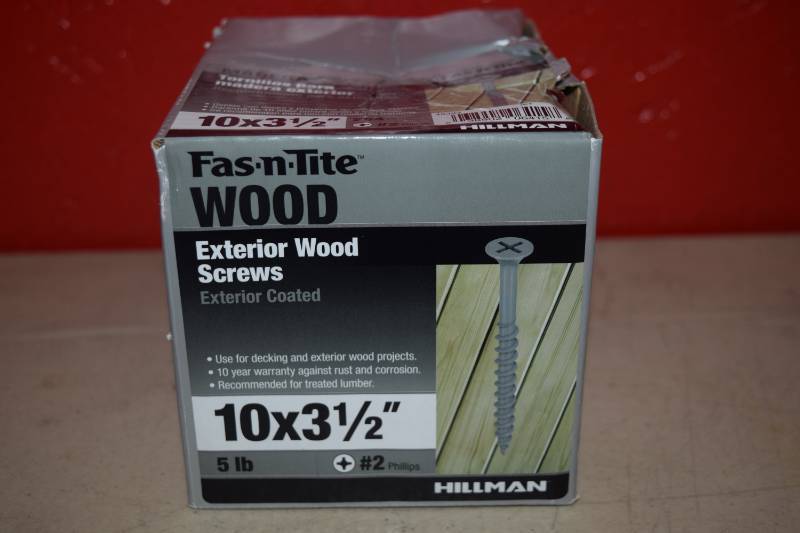 lot 295 image: 5 Pound Box Fas-n-Tite Wood Screws