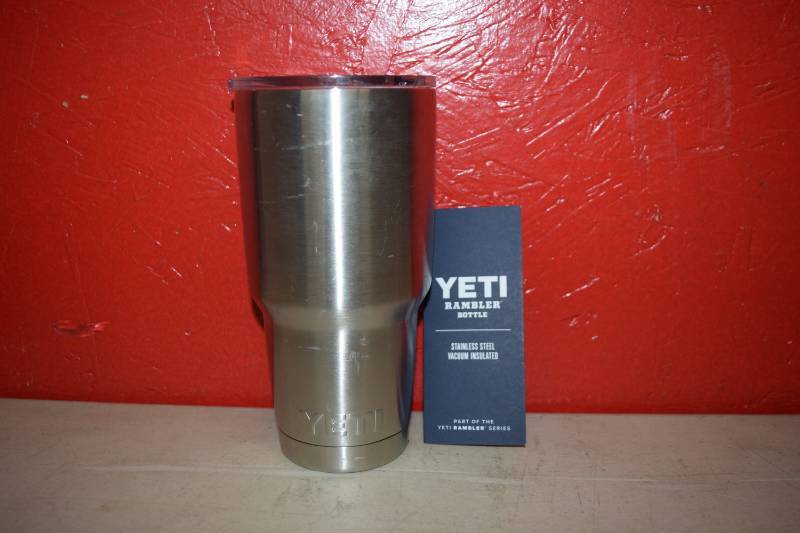 lot 304 image: Yeti Rambler Tumbler