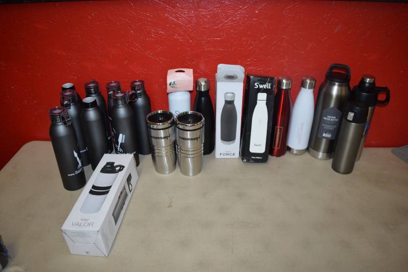 lot 374 image: Metal Tumblers and Water Bottles