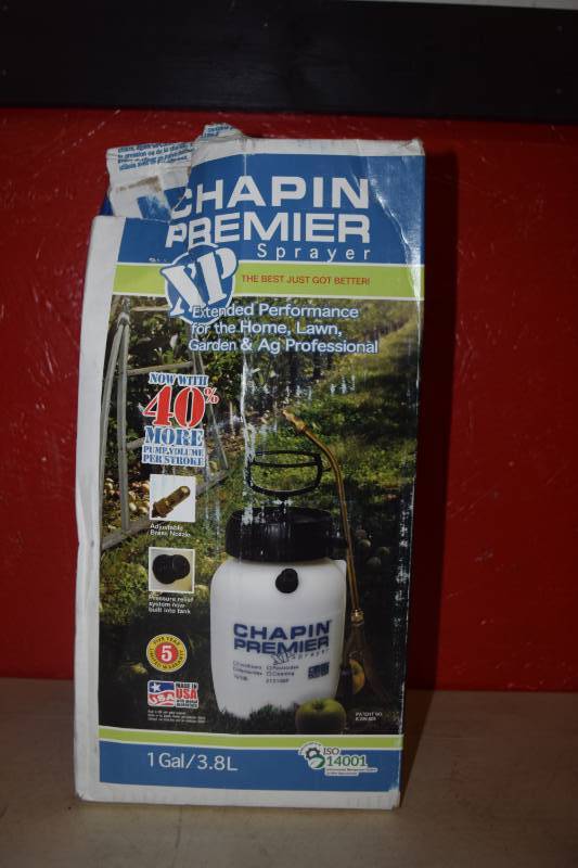 lot 364 image: Chapin Premier XP Sprayer