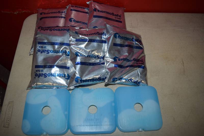 lot 377 image: Ice and Cold Packs