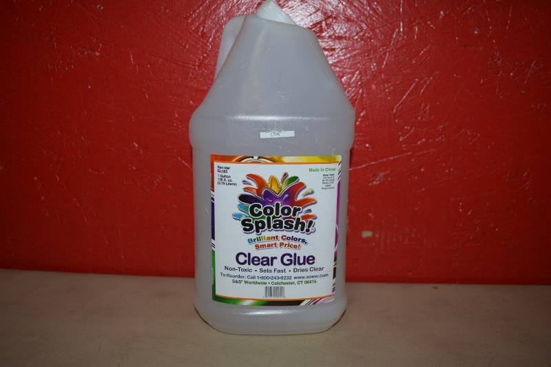 lot 431 image: Gallon Color Splash Clear Glue