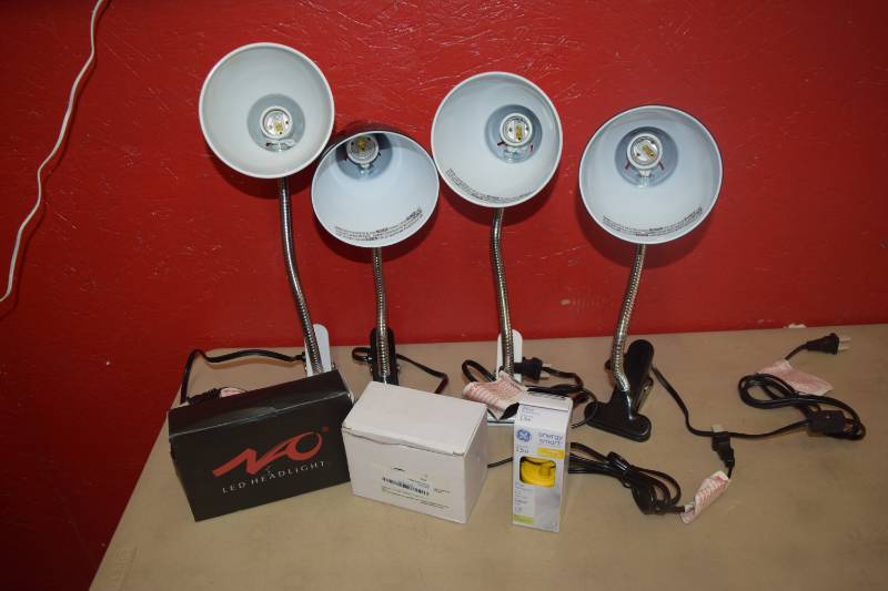 lot 369 image: Lamps and Lights