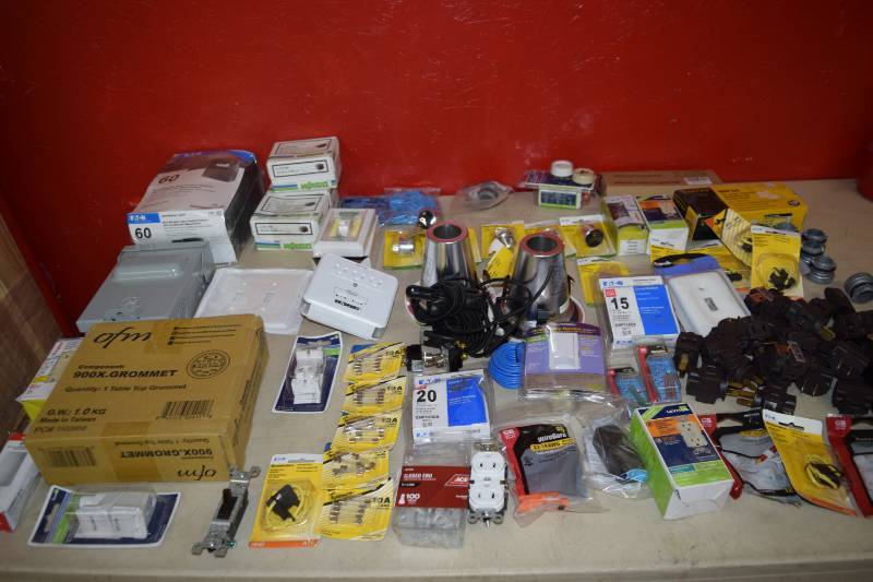 lot 560 image: Electrical