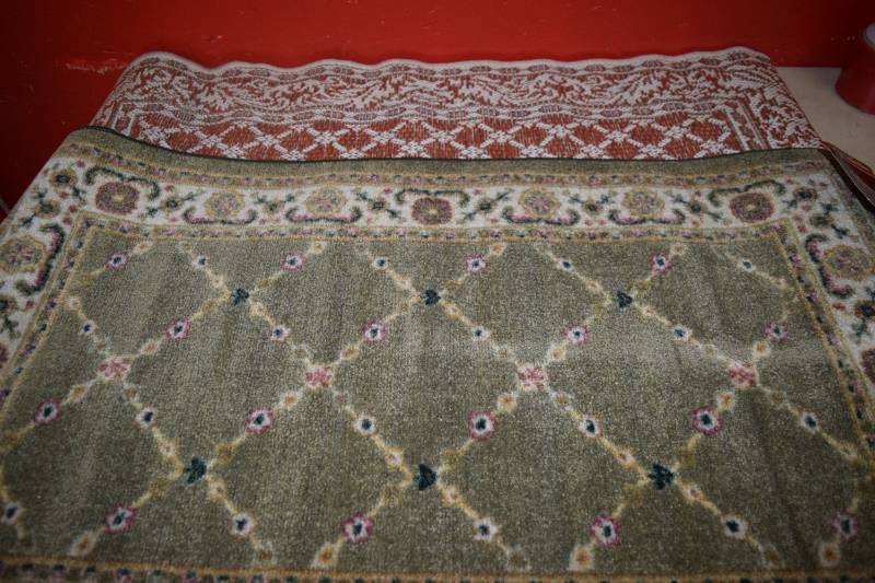 lot 573 image: 2 Rugs