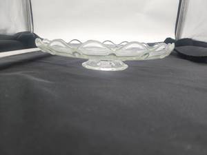 lot 55530 image: Clear Glass Teardrop Pattern Serving Plate cake stand