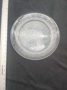 lot 55531 image: Princess House ServingPlate with Floral Pattern
