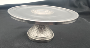 lot 55533 image: Southern Living at Home Conroy Medium Cake Plate