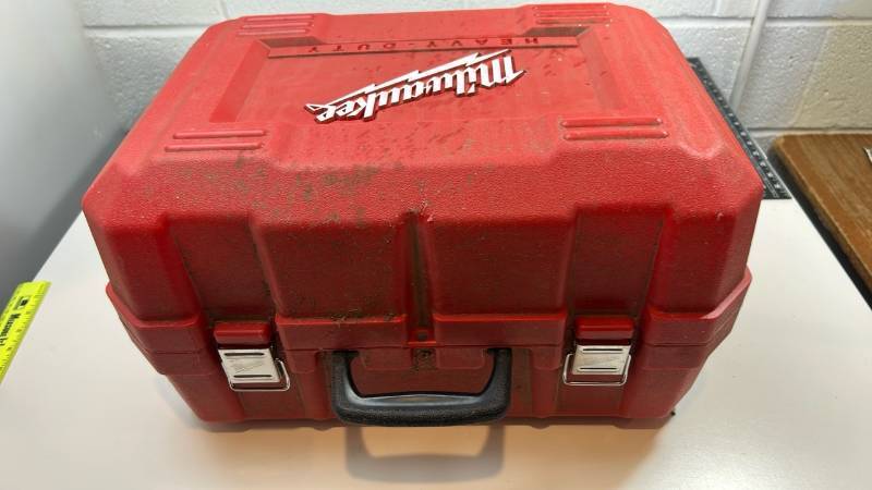 lot 54 image: Milwaukee Heavy-Duty Tool Case