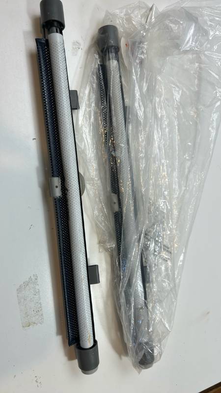 lot 69 image: Sun shades