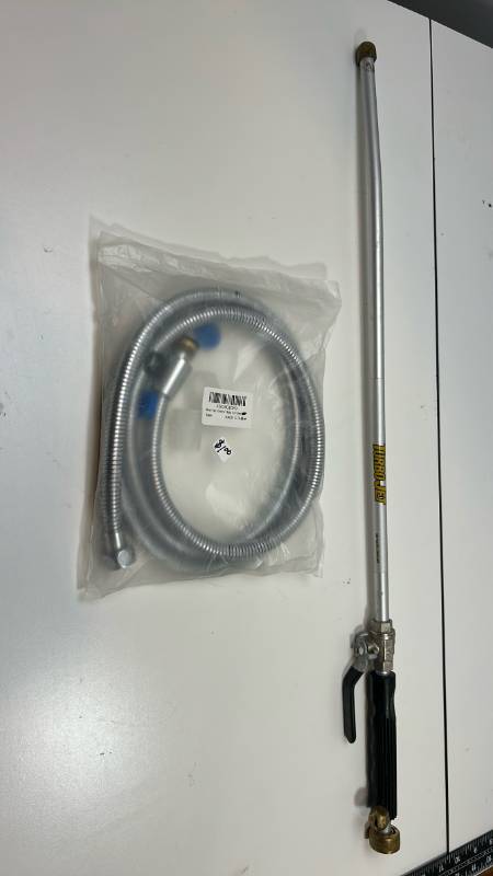 lot 71 image: Misc water supply