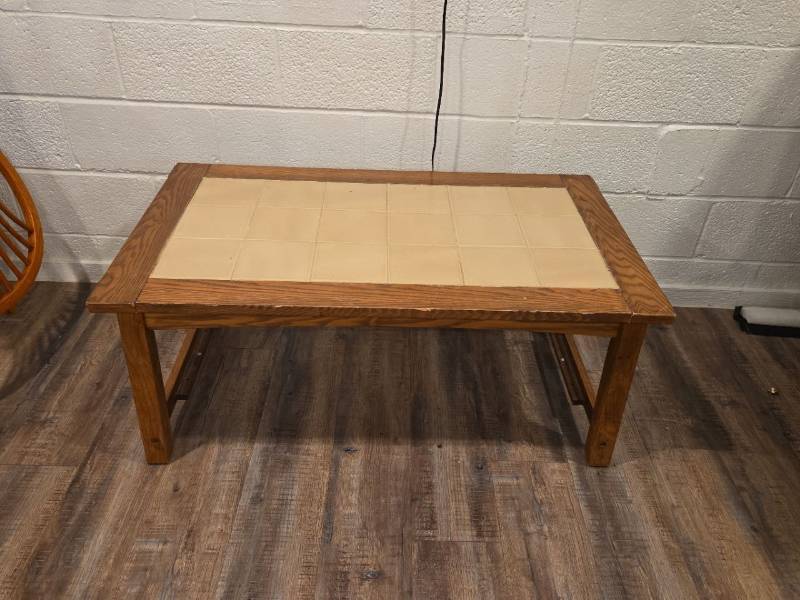 lot 28 image: Oak Wood Coffee Table with Ceramic Tile Top